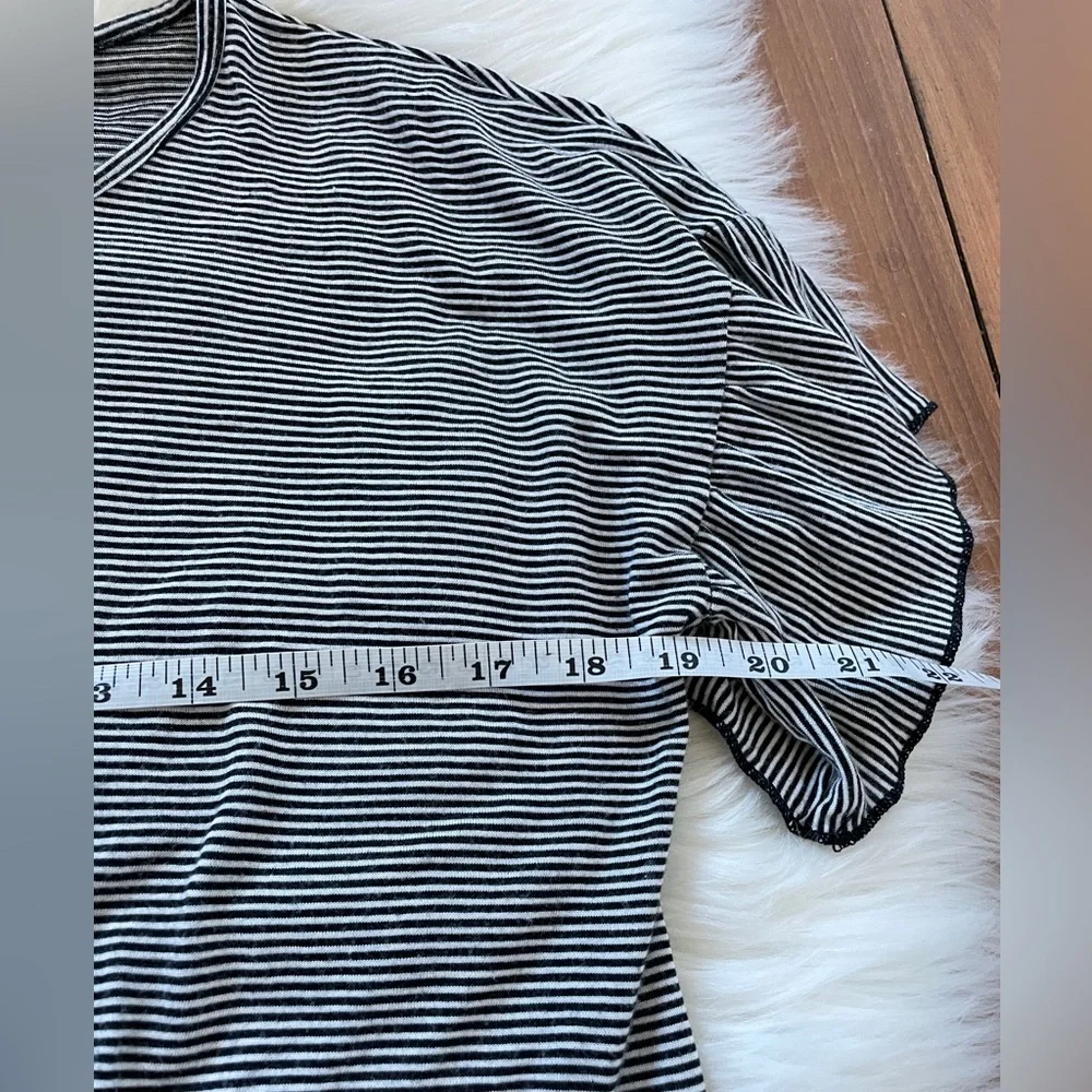 Black White Knotted Cropped Top Size Small